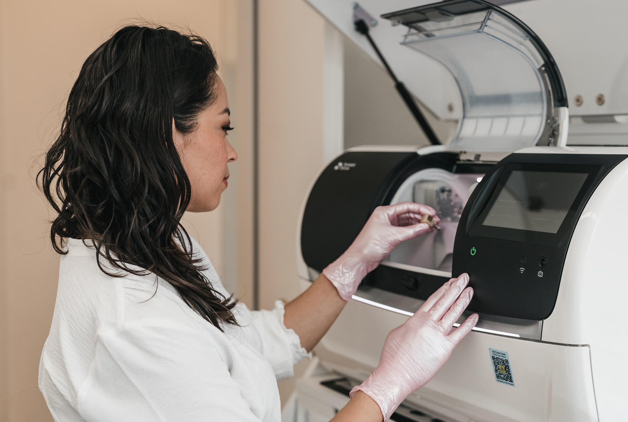 Herstellung einer Zahnkrone mit CEREC Maschine bei Zahnpassion